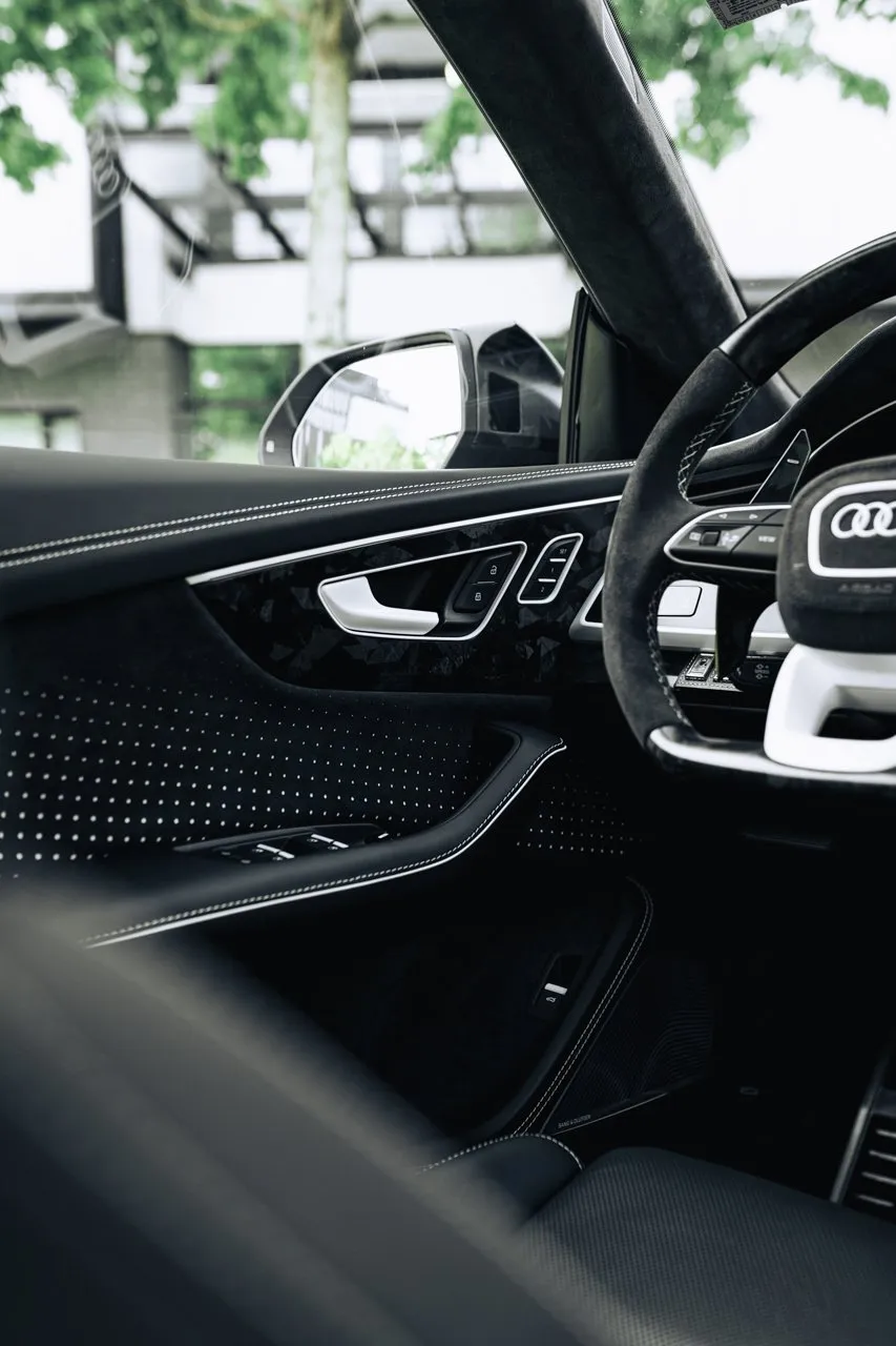 Audi RSQ8 / Фото 84