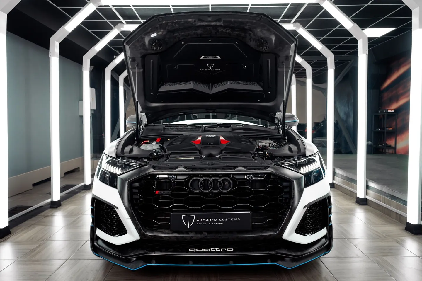Audi RSQ8 / Фото 8