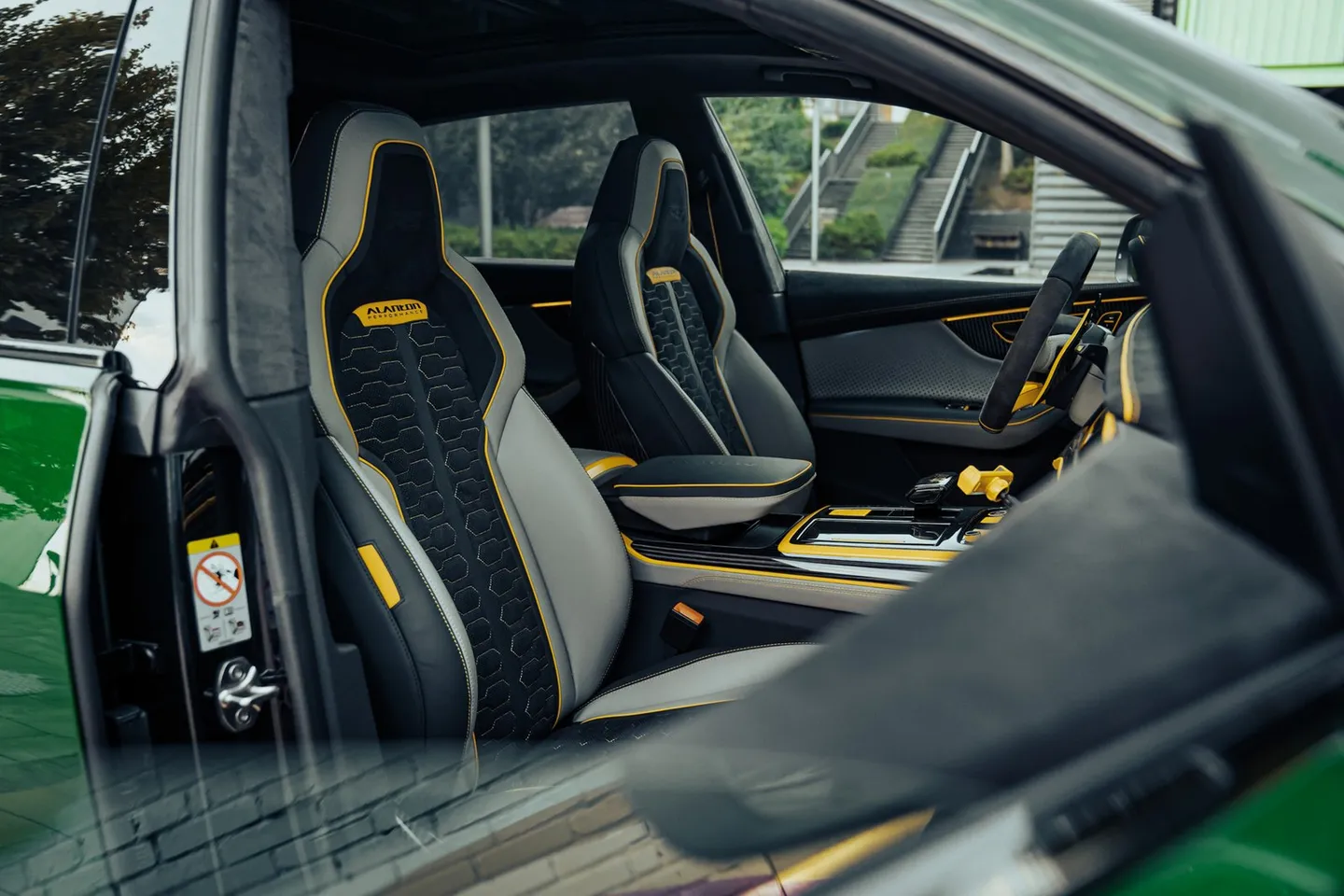 Audi RSQ8 «Bestia» / Фото 37