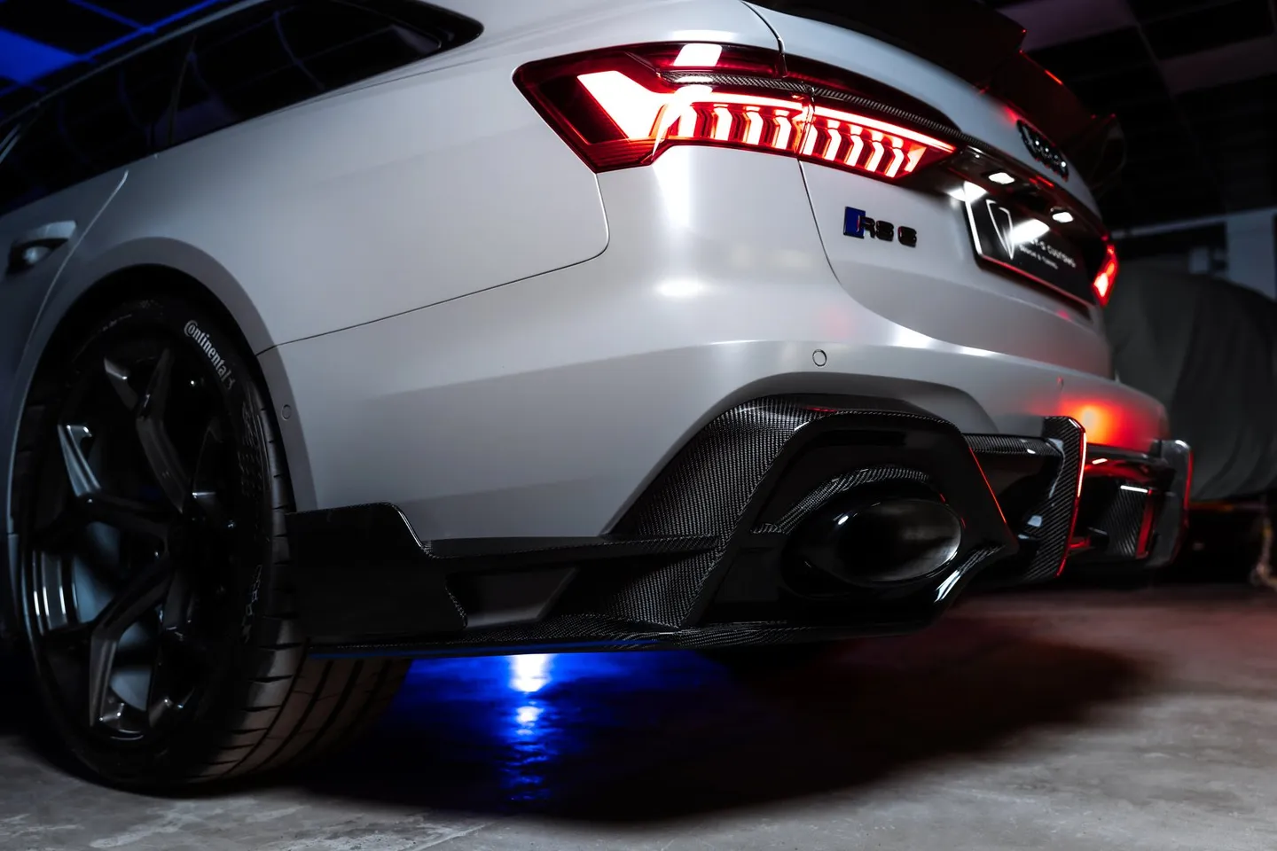 Audi RS6 Grey / Фото 8