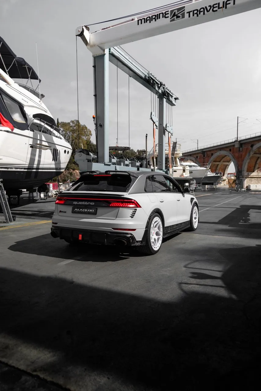 Audi RSQ8 / Фото 4
