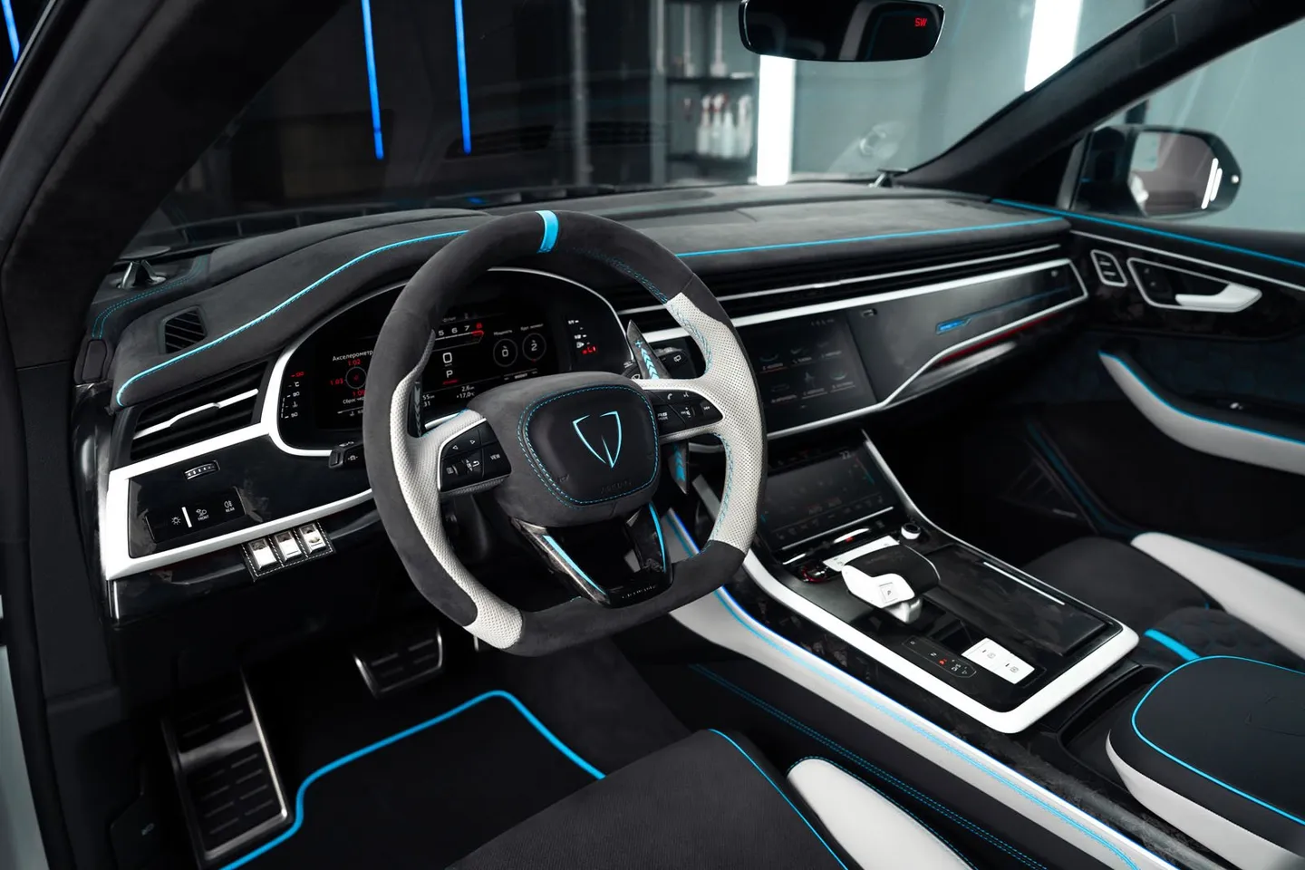 Audi RSQ8 / Фото 26