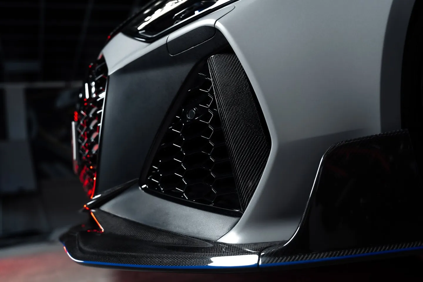 Audi RS6 Grey / Фото 18