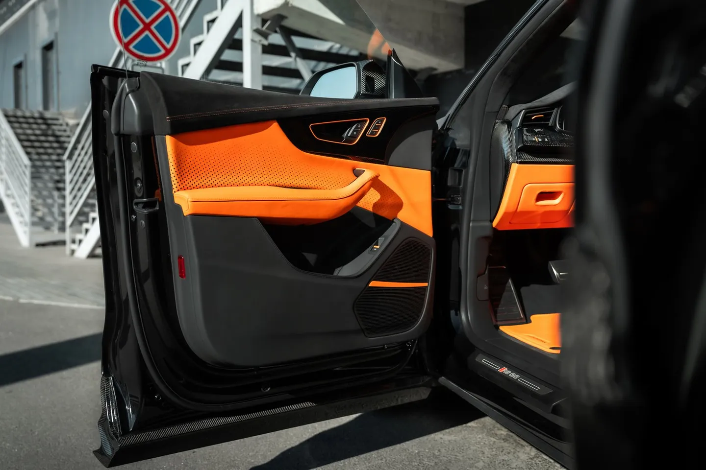 Audi RSQ8 / Фото 41