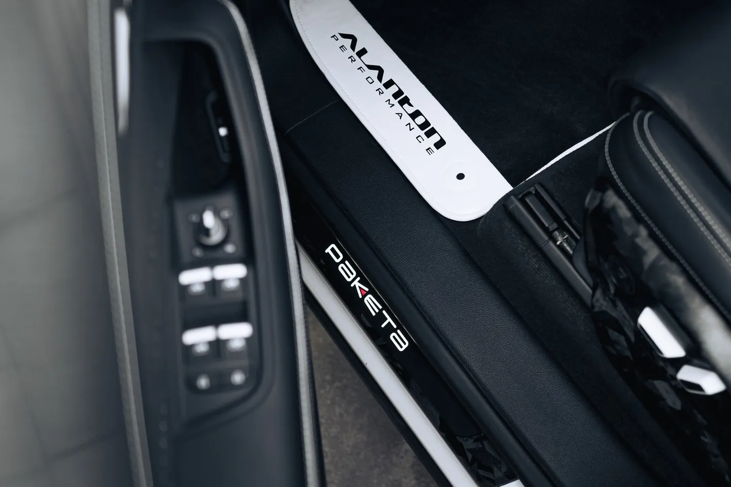Audi RSQ8 / Фото 13