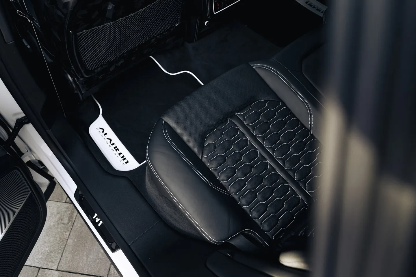 Audi RSQ8 / Фото 103