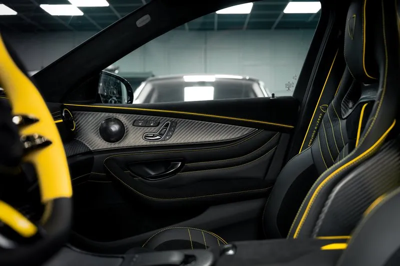 Mercedes-Benz E63 AMG / Фото 22