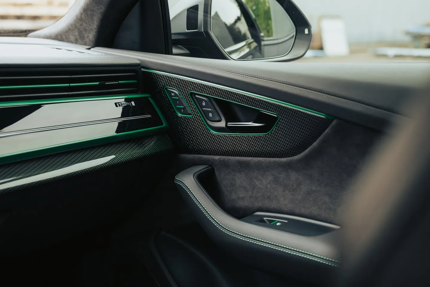 The CAT Project / Audi RS Q8 / Фото 3