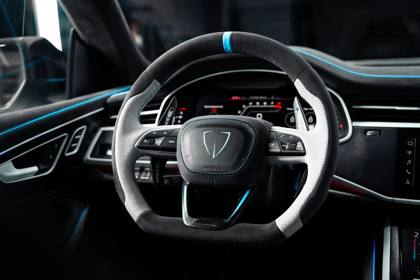 Audi RSQ8 / Фото 36