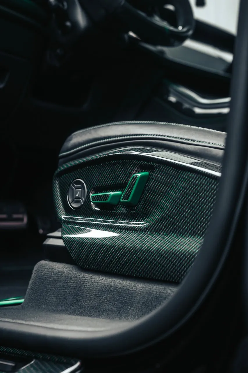 The CAT Project / Audi RS Q8 / Фото 42