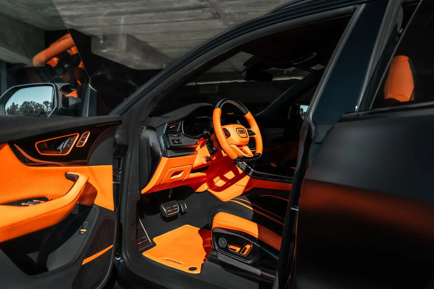 Audi RSQ8 / Фото 43