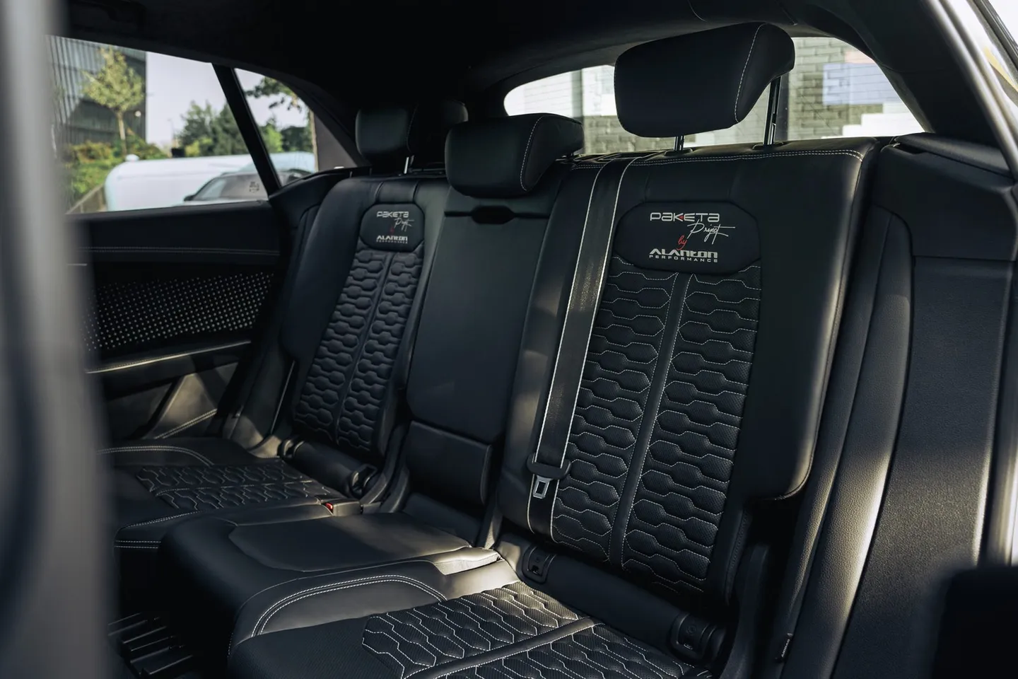 Audi RSQ8 / Фото 50