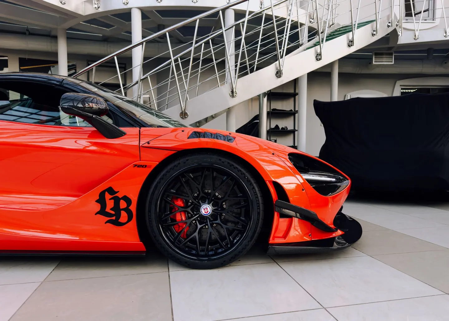 McLaren 720s Liberty Walk / Фото 4
