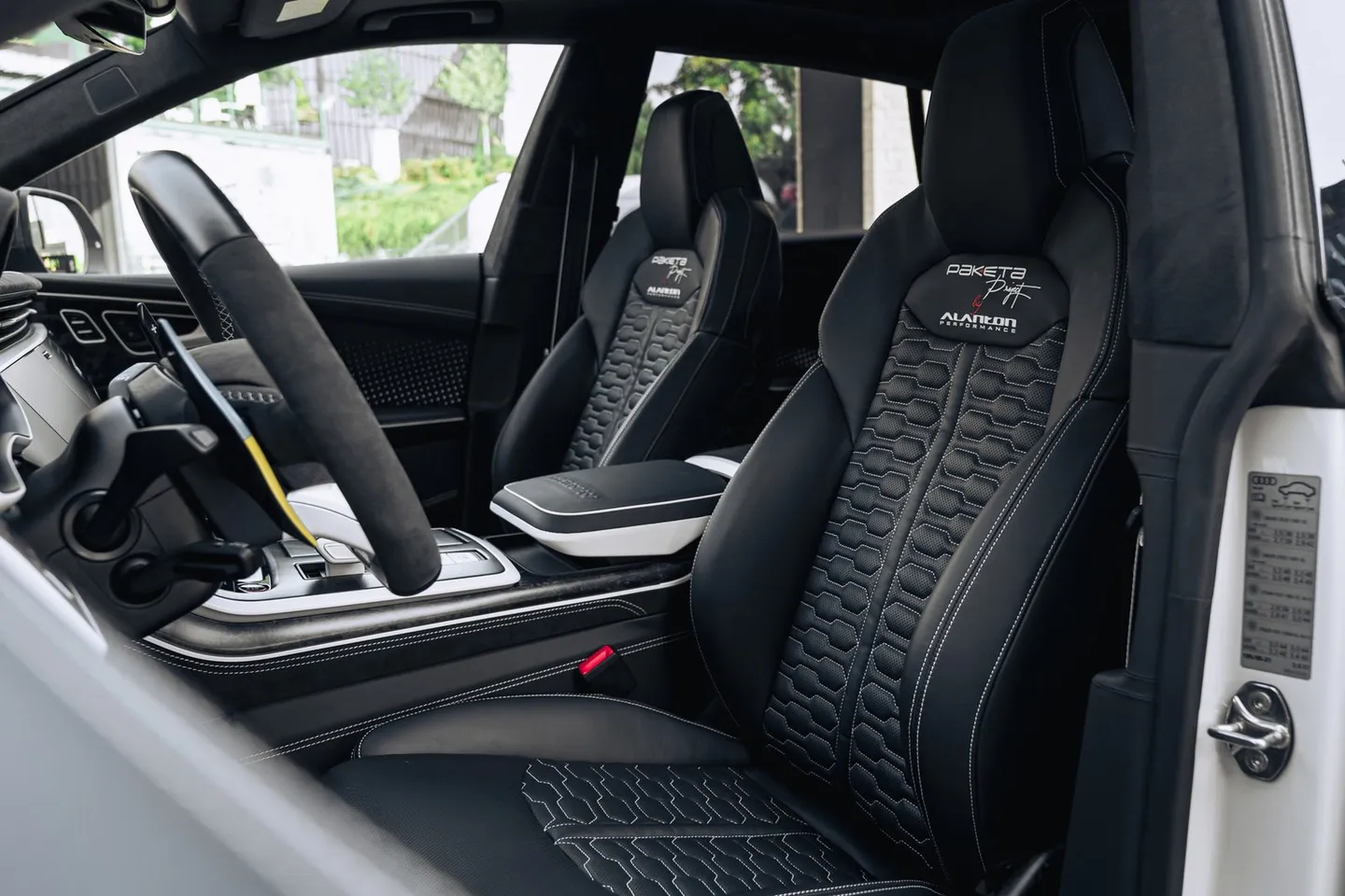 Audi RSQ8 / Фото 101