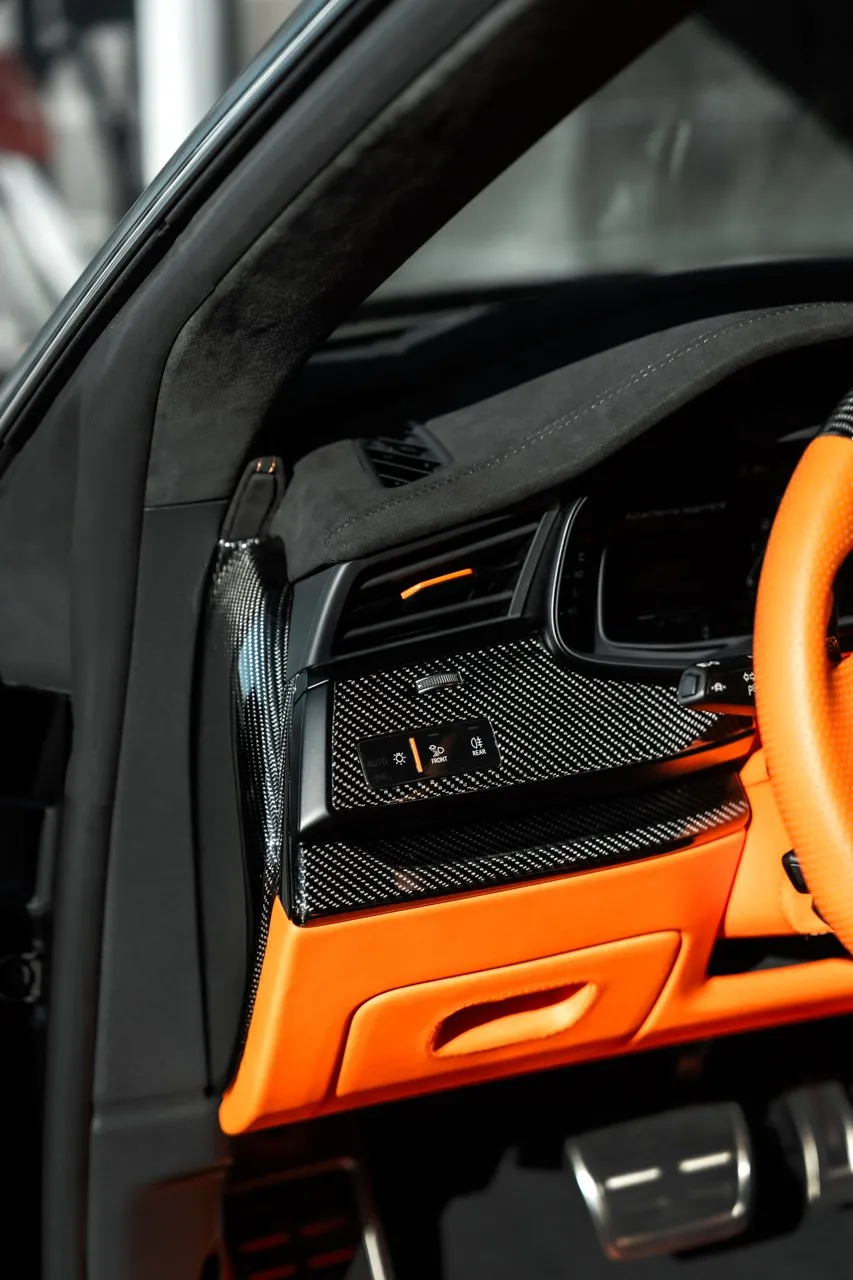 Audi RSQ8 / Фото 36