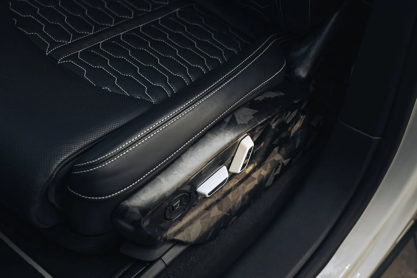 Audi RSQ8 / Фото 60