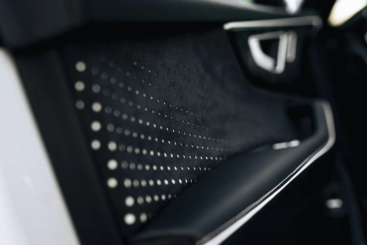 Audi RSQ8 / Фото 57